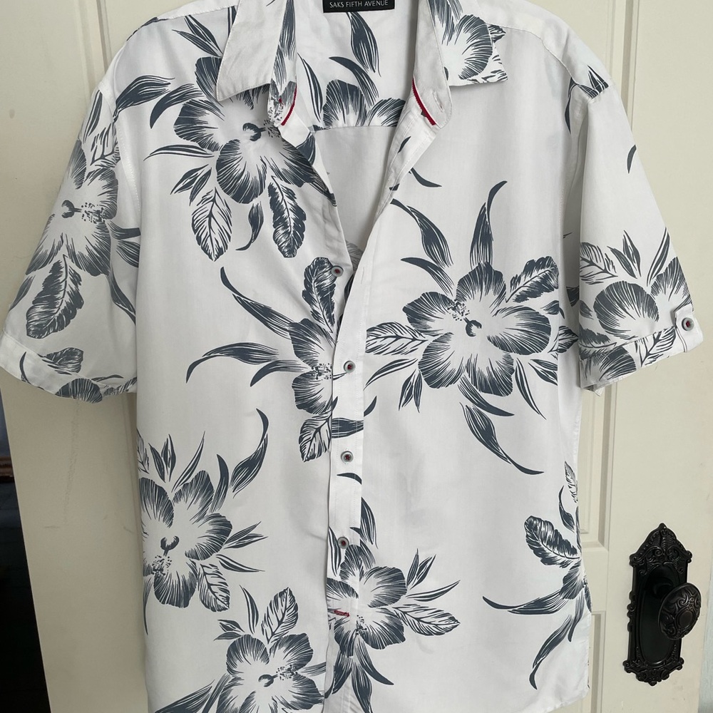 Mens L Saks Fifth Avenue White & Navy Floral Short-Sleeve Shirt